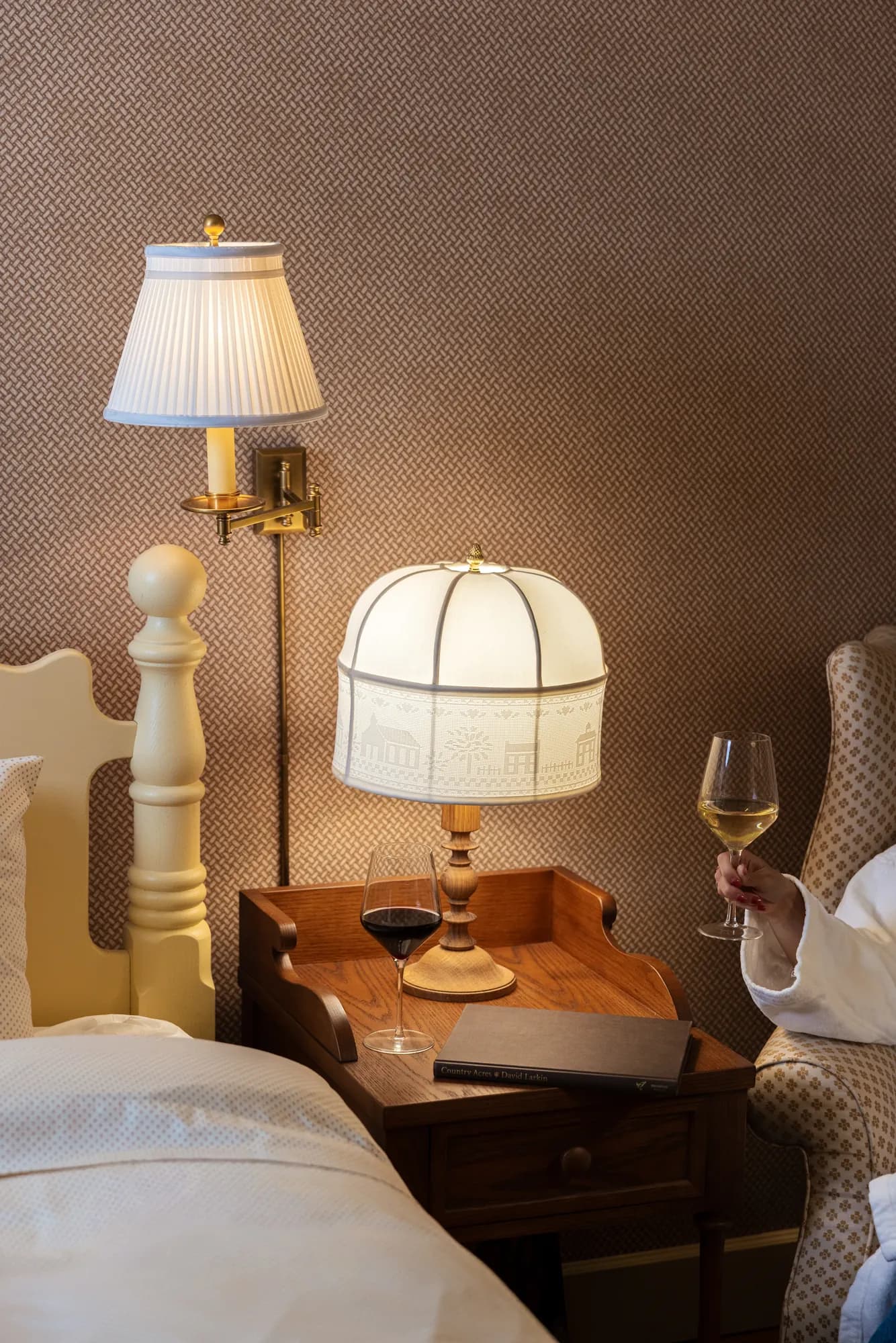 King room at The Six Bells, ready for a romantic wine weekend.